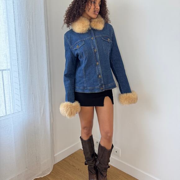Vintage Italian Denim Jacket with Faux-Fur Collar & Cuffs (S) - Picture 9 of 12